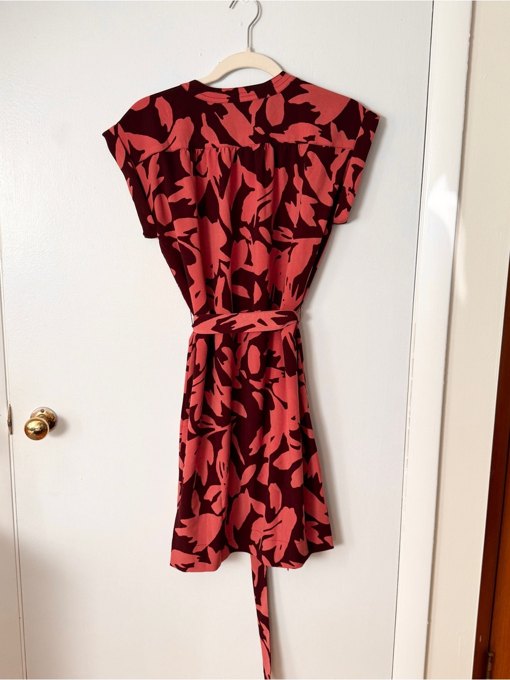 LOFT Tie-Waist Button-Up Dress in Burgundy and Coral Floral - Picture 3 of 9